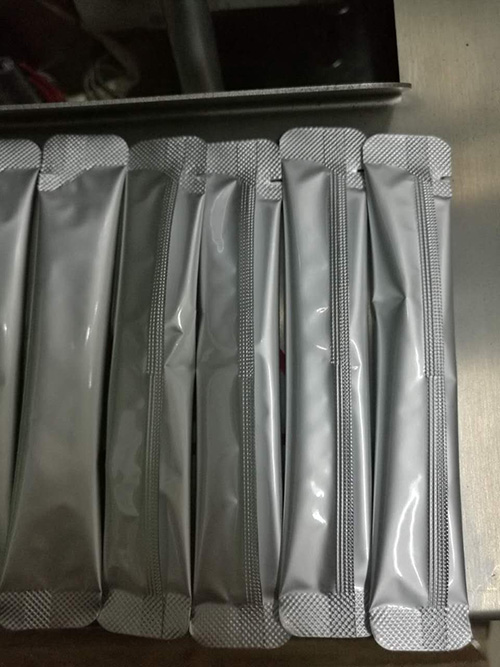 新品展示:颗粒切圆角自动包装机(图2) 新品展示:颗粒切圆角自动包装机(图2)
